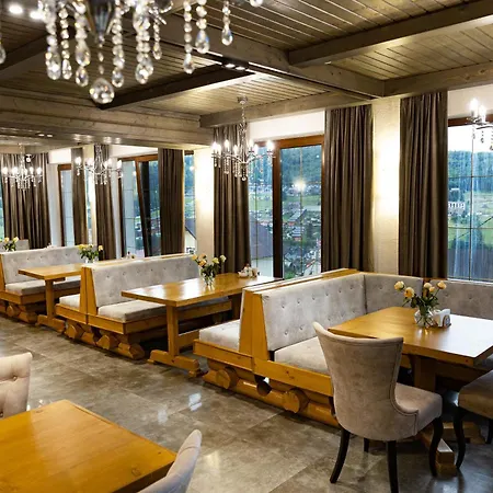 Hotel Svoi Palyanytsya