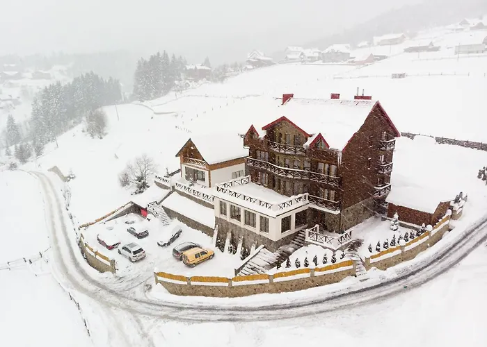 Svoi Otel *