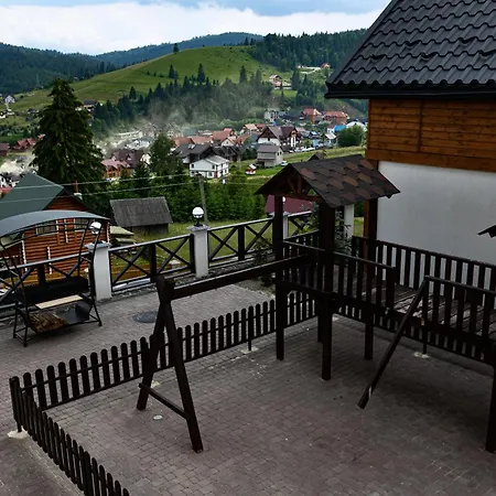 Hotell Svoi Paljanyjtsja