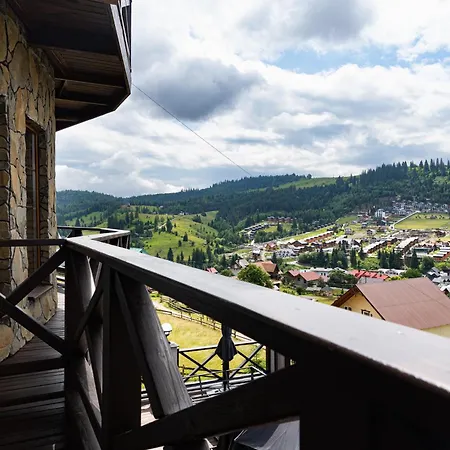 Svoi Hotel Palyanytsya