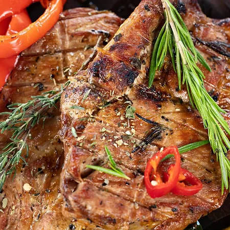 Hotell Svoi Paljanyjtsja