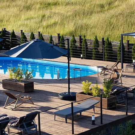 Svoi Hotel